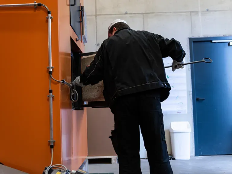 Entretien conduit de fumée près de Cluses